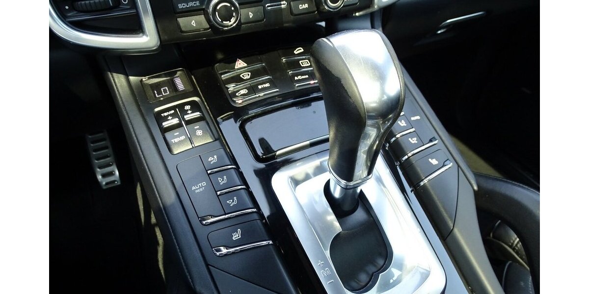 Porsche Cayenne S 4,2l Diesel Pano, Navi, 21 Zoll, Standhe 232.000 km 21.990 &euro; Rodgau 63110