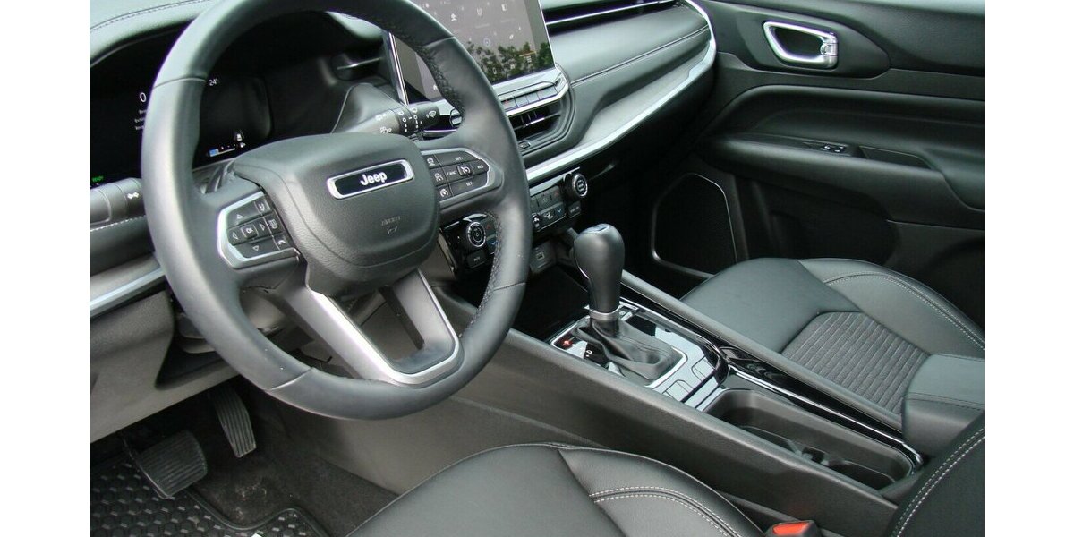 Jeep Compass 1.5 Mild-Hybrid Altitude LED ACC Kamera 9.563 km 24.980 &euro; Falkensee 14612
