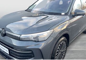 VW Tiguan 8.200 km 40.644 &euro; Bergkamen 59192