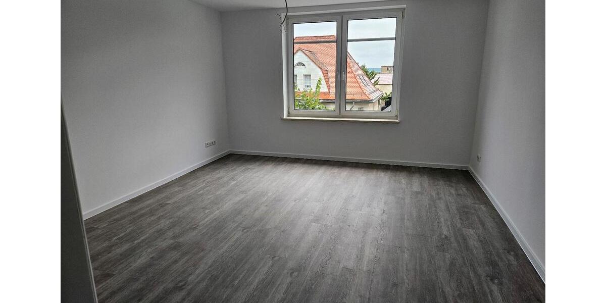 Etagenwohnung Buttstädt - 4 Zimmer, 94 m&sup2;, 982&euro; | Angebot:27638158