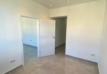 Wohnung Schmelz - 4 Zimmer, 120 m&sup2;, 1.000&euro; | Angebot:27637395