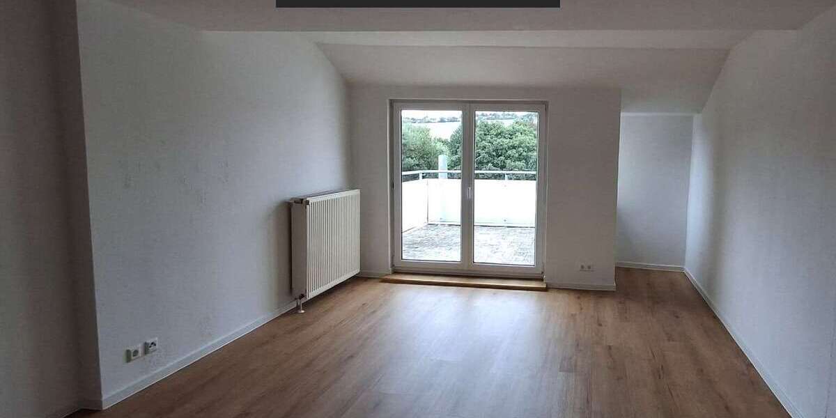 Etagenwohnung Gera Alt-Taubenpreskeln - 3 Zimmer, 86 m&sup2;, 560&euro; | Angebot:27294723