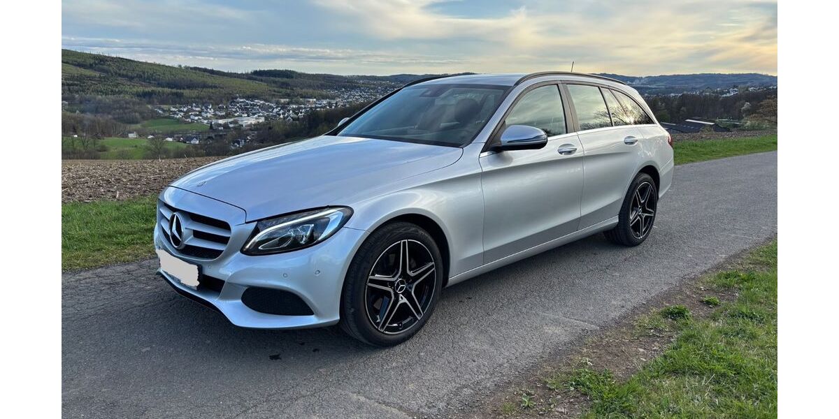 Mercedes-Benz C 220 115.000 km 13.850 &euro; Olpe 57462