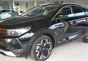 Opel Grandland (X) 28.000 km 23.490 &euro; Artern 06556