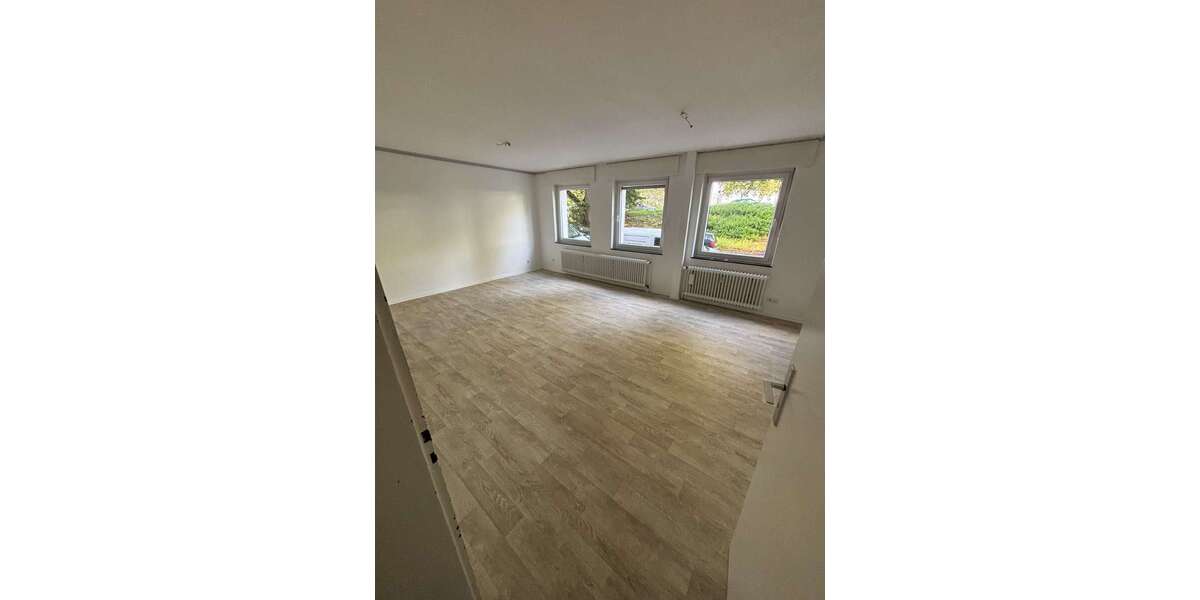 Etagenwohnung Duisburg Ruhrort - 2 Zimmer, 62 m&sup2;, 375&euro; | Angebot:27657146
