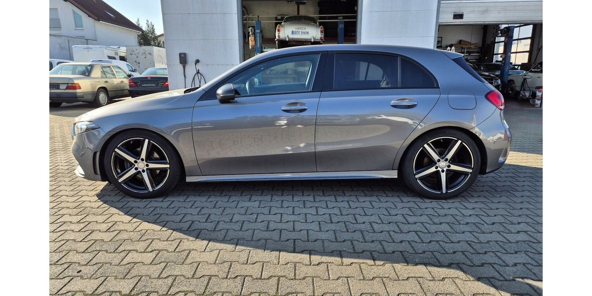 Mercedes-Benz A 200 d AMG Line Automatik, Navi, Rückfahrkamera, 211.222 km 15.990 &euro; Rodgau 63110