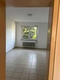 Etagenwohnung Neuss Furth-Süd - 3 Zimmer, 70 m&sup2;, 650&euro; | Angebot:27657644
