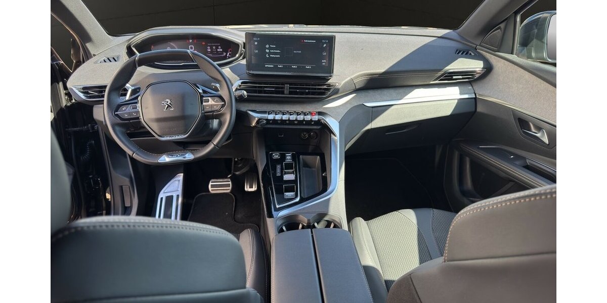 Peugeot 5008 GT Automatik *7-Sitze/Navi/SHZG/LED/T.Winkel/ 23.446 km 22.980 &euro; Bamberg 96052