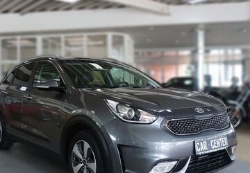 Kia Niro 67.941 km 12.950 &euro; Stralsund 18435