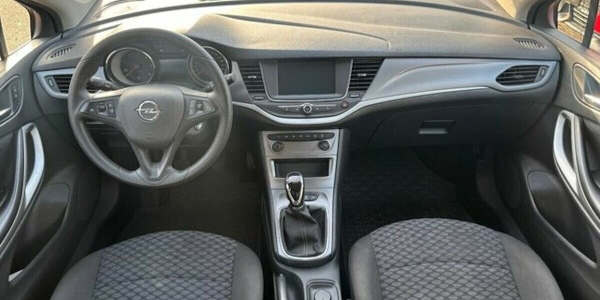 Opel Astra K Sports Tourer 1.6 CDTI Selection 160.000 km 3.990 &euro; Neckarsulm 74172