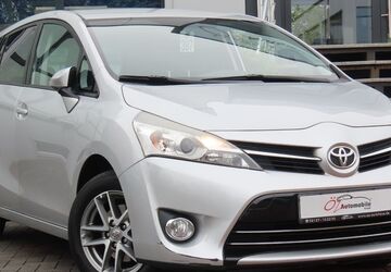 Toyota Verso 173.314 km 8.900 &euro; Neuss 41469