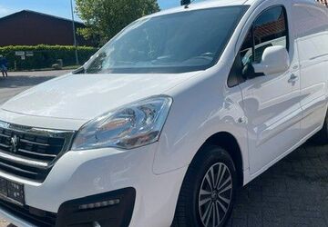 Peugeot Partner 80.000 km 8.900 &euro; Cloppenburg 49661