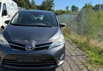 Toyota Verso 205.000 km 4.990 &euro; Salzhausen 21376