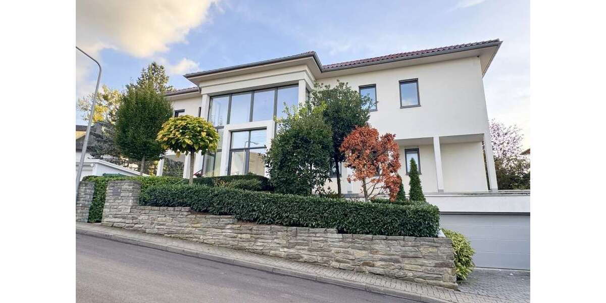 Etagenwohnung Wiesbaden Bierstadt - 4 Zimmer, 160 m&sup2;, 2.800&euro; | Angebot:27657388