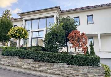 Wohnung Wiesbaden Bierstadt - 4 Zimmer, 160 m&sup2;, 2.800&euro; | Angebot:27657388