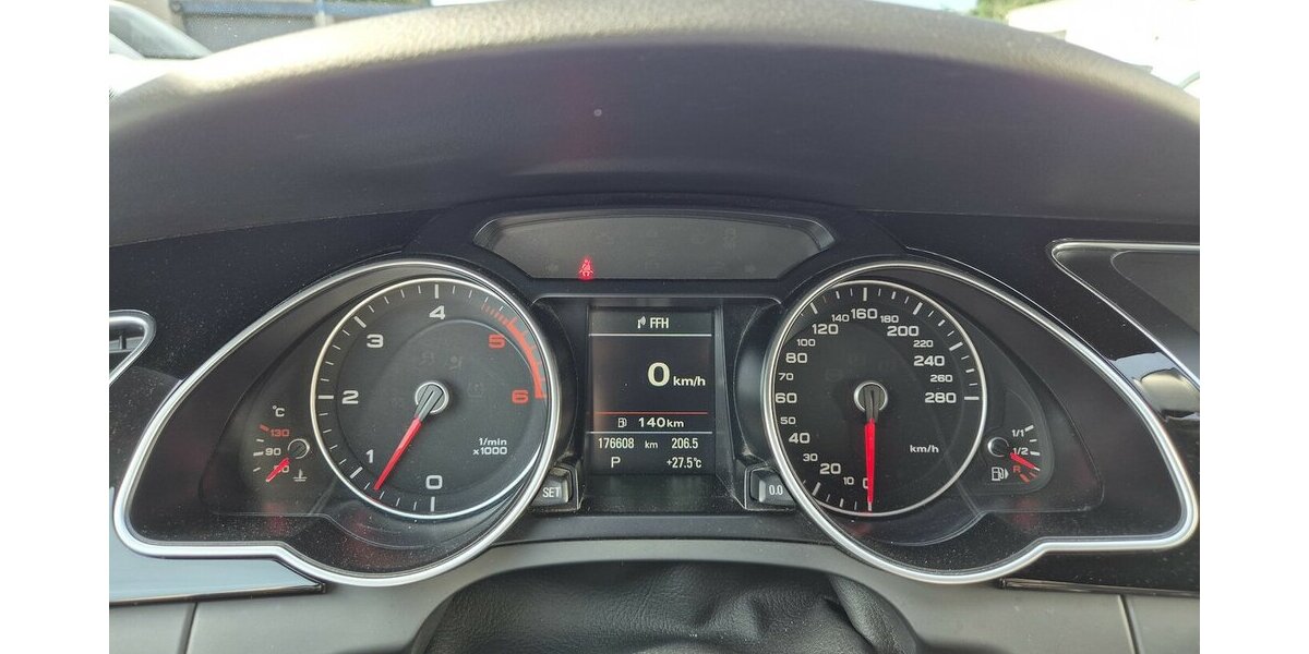 Audi A5 3.0 TDI Cabrio clean diesel quattro S Line, Led 174.990 km 15.890 &euro; Rodgau 63110