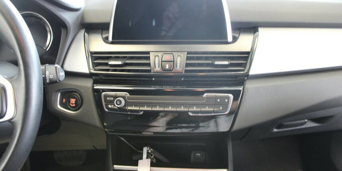 BMW 218 Gran Tourer Aut. Advantage 95.090 km 17.980 &euro; Euskirchen 53881