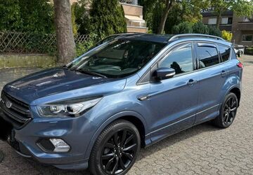 Ford Kuga 52.000 km 15.900 &euro; Neuss 41462