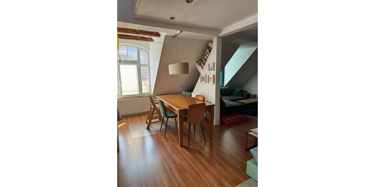 Maisonettenwohnung Weimar - 4 Zimmer, 109 m&sup2;, 1.300&euro; | Angebot:27638149