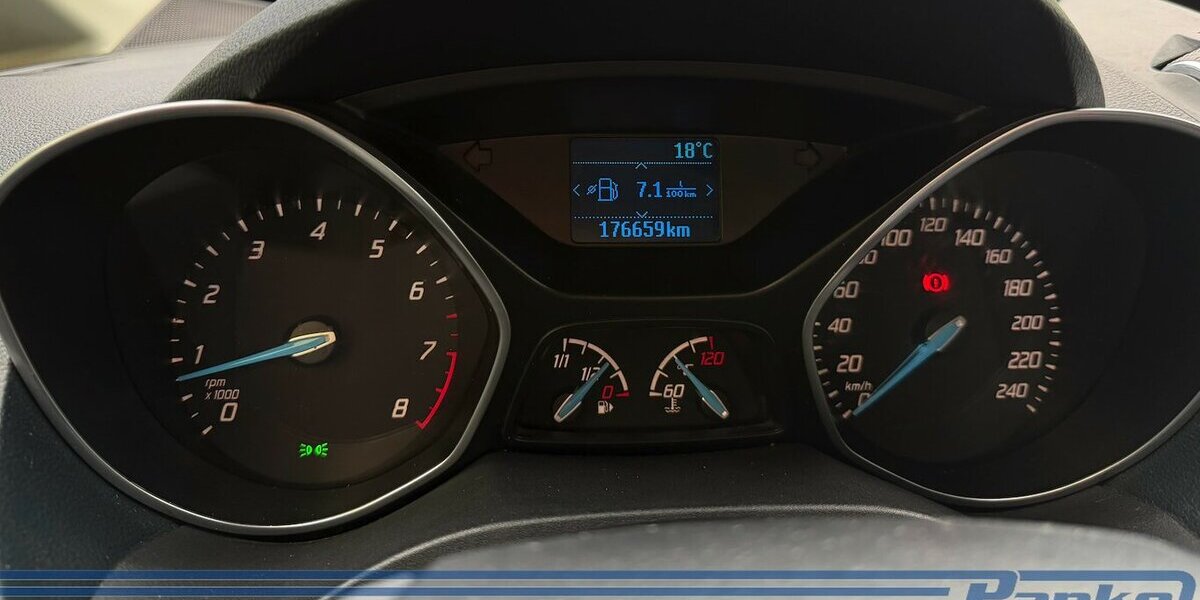 Ford Grand C-Max Champions Edition*SHZ*PDCv+h* 176.659 km 4.890 &euro; Berlin 13187