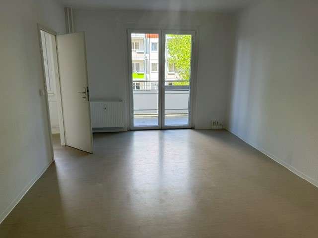 Etagenwohnung Magdeburg Neu Olvenstedt - 1 Zimmer, 34 m&sup2;, 214&euro; | Angebot:27270655