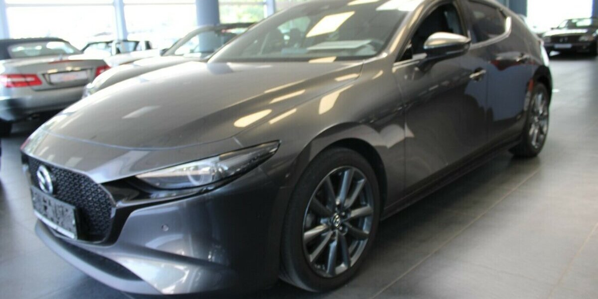 Mazda 3 SKYACTIVE-X M-Hybrid Drive 79.998 km 16.980 &euro; Euskirchen 53881