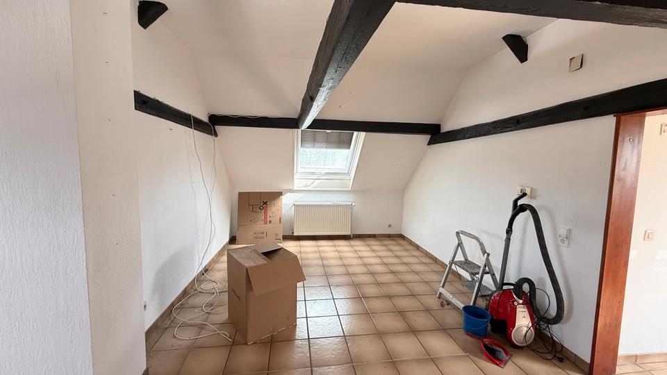 Dachgeschoßwohnung Dillingen (Saar) - 4 Zimmer, 75 m&sup2;, 550&euro; | Angebot:27639223
