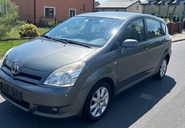 Toyota Corolla Verso 203.300 km 2.950 &euro; berlin 13403