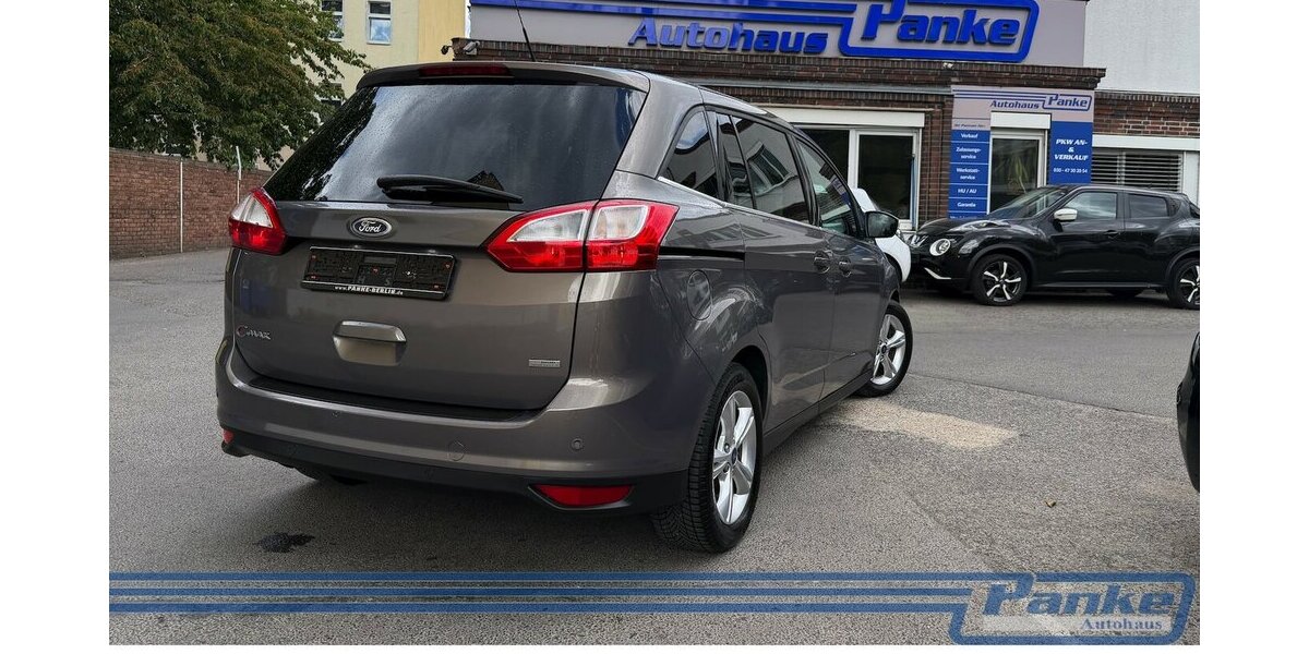 Ford Grand C-Max Champions Edition*SHZ*PDCv+h* 176.659 km 4.890 &euro; Berlin 13187