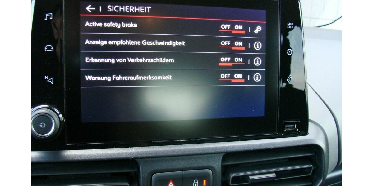 Citroen Berlingo 1.2 Turbo130 Shine M Kamera 180º 13.167 km 23.980 &euro; Falkensee 14612