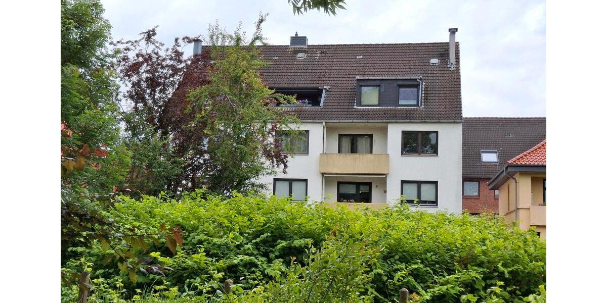 Etagenwohnung Bremerhaven Mitte - 4 Zimmer, 100 m&sup2;, 890&euro; | Angebot:27653490