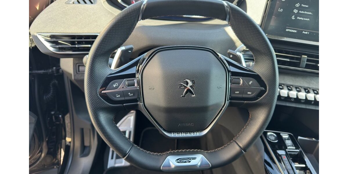Peugeot 5008 GT Automatik *7-Sitze/Navi/SHZG/LED/T.Winkel/ 23.446 km 22.980 &euro; Bamberg 96052