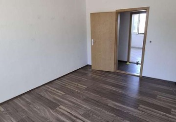 Wohnung Wurzen Burkartshain - 4 Zimmer, 82 m&sup2;, 450&euro; | Angebot:27260728