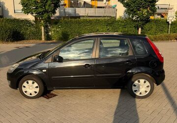 Ford Fiesta 141.000 km 2.400 &euro; Köln 51061