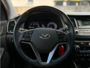 Hyundai Tucson blue 2WD 1. Hand 120.000 km 12.890 &euro; Neckarsulm 74172