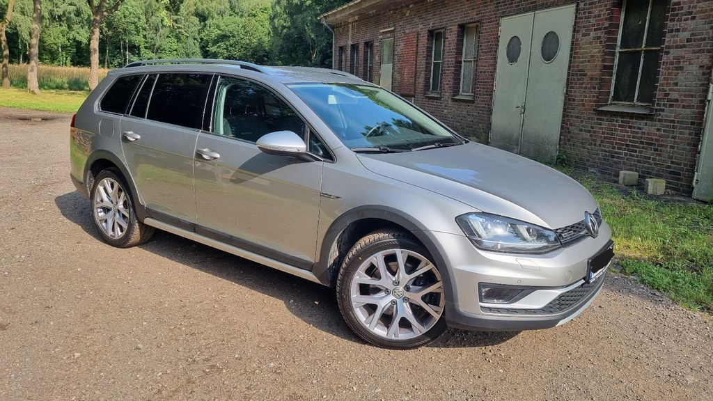VW Golf 151.481 km 14.700 &euro; Wenzendorf 21279