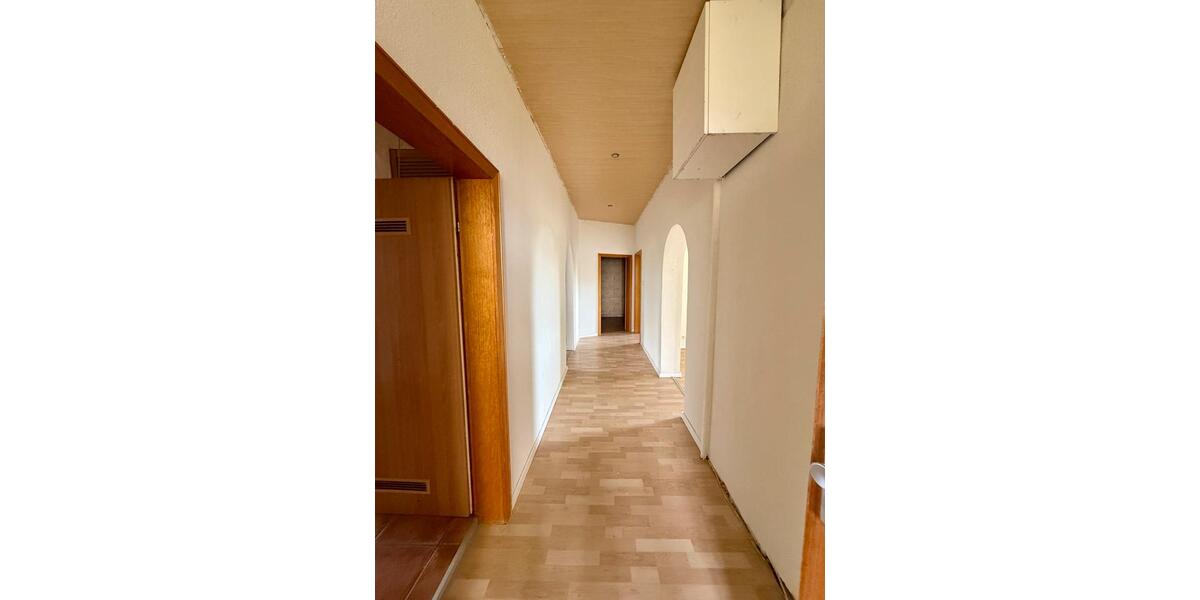 Etagenwohnung Neunkirchen - 4 Zimmer, 100 m&sup2;, 820&euro; | Angebot:27637798
