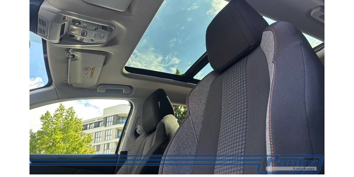 Peugeot 3008 1.2 130*Pano*NAV*SHZ*Termpo*Dig.Cockpit* 98.002 km 12.990 &euro; Berlin 13187