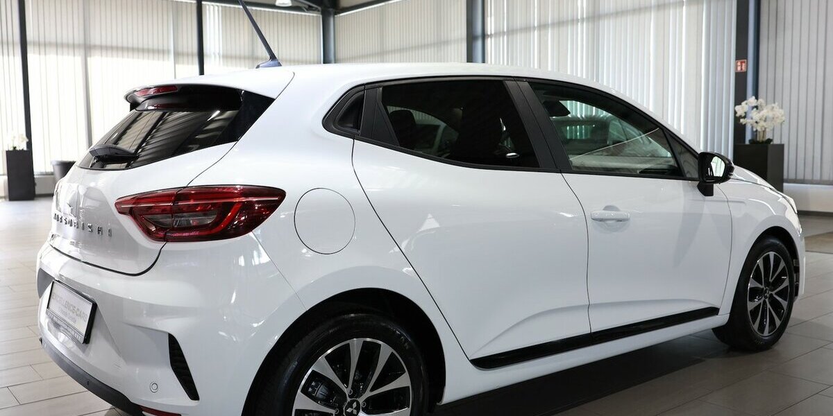 Mitsubishi Colt 1.0 SCe PLUS WHITE / LED, VIRTUAL-COCKPIT 30.000 km 14.221 &euro; Hamm 59077