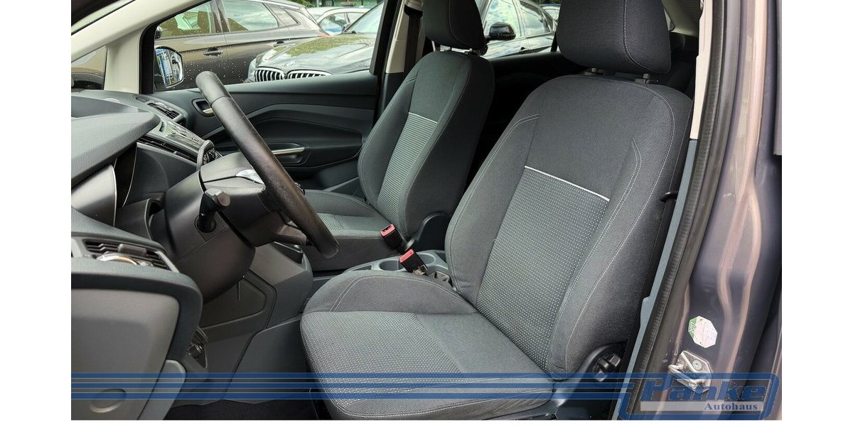 Ford Grand C-Max Champions Edition*SHZ*PDCv+h* 176.659 km 4.890 &euro; Berlin 13187