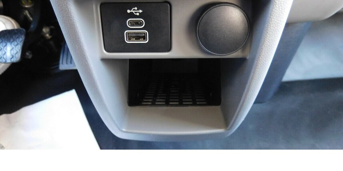 VW T7 Transporter 2.0 TDI 3 Sitze Klima Navi 22.200 km 26.990 &euro; Vordorf 38533
