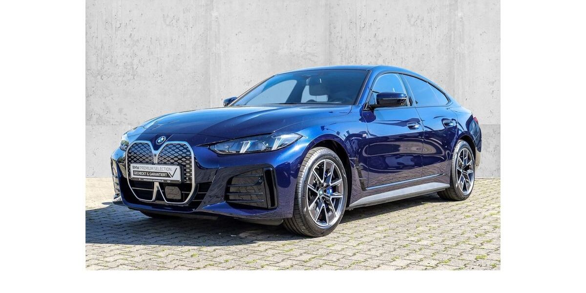 BMW i4 23.815 km 52.660 &euro; Castrop-Rauxel 44579
