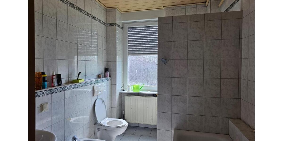 Etagenwohnung Neunkirchen - 4 Zimmer, 105 m&sup2;, 700&euro; | Angebot:27640142