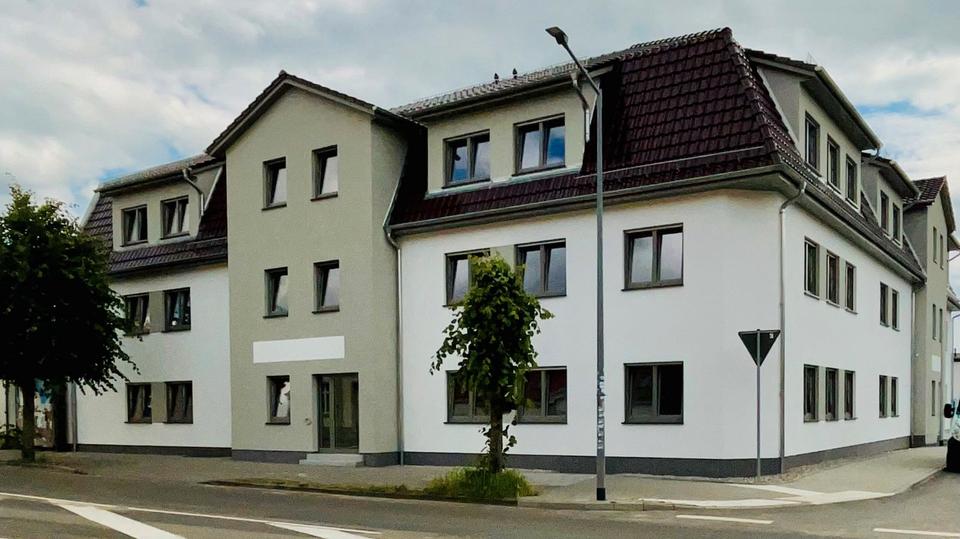 Dachgeschoßwohnung Grimmen - 4 Zimmer, 102 m&sup2;, 970&euro; | Angebot:27638588