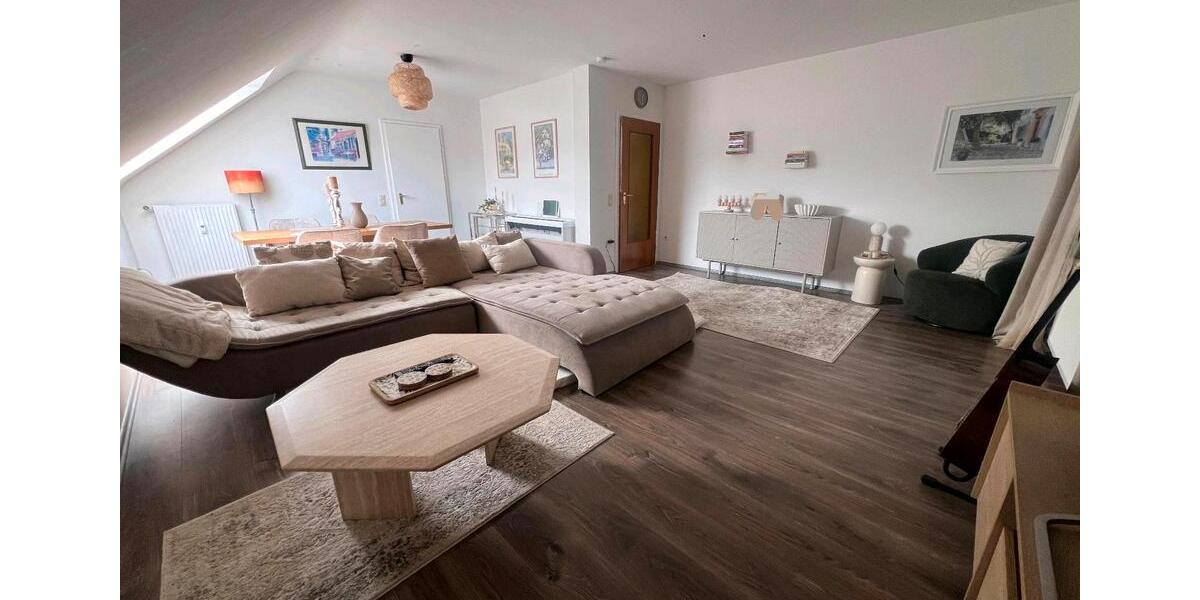 Dachgeschoßwohnung Lebach - 4 Zimmer, 96 m&sup2;, 700&euro; | Angebot:27640172