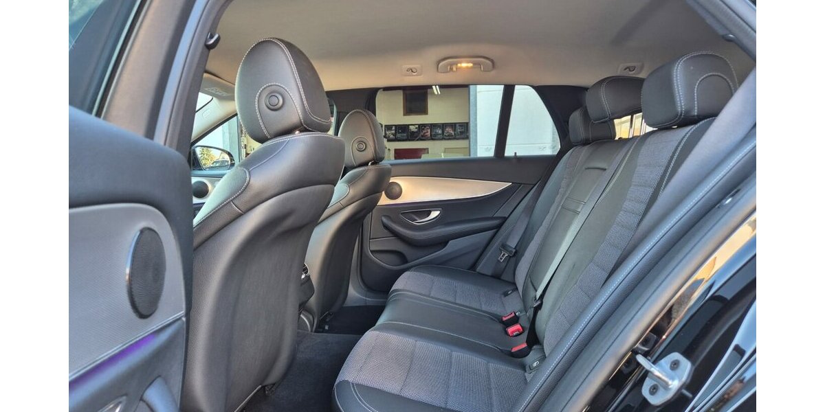 Mercedes-Benz E 400 d T 4M Standheizung, Rückfahrkamera, AHK, Co 203.000 km 17.990 &euro; Rodgau 63110