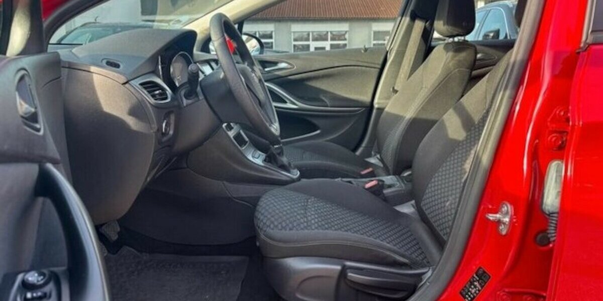 Opel Astra K Sports Tourer 1.6 CDTI Selection 160.000 km 3.990 &euro; Neckarsulm 74172