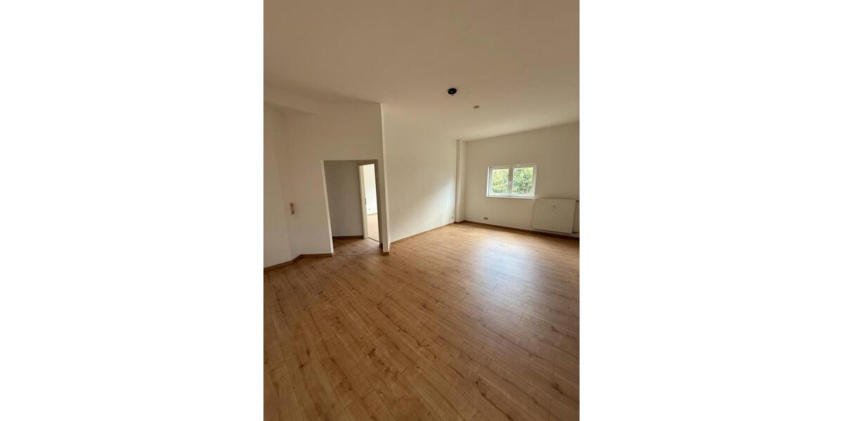 Erdgeschoßwohnung Saarbrücken West - 4 Zimmer, 84 m&sup2;, 650&euro; | Angebot:27637875