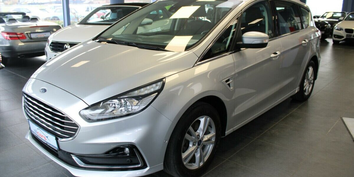 Ford S-Max 2.5 Duratec FHEV TITANIUM -AHK - 97.950 km 21.980 &euro; Euskirchen 53881