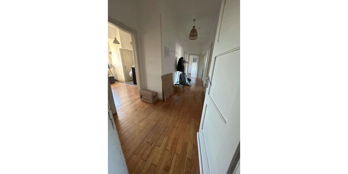 Etagenwohnung Saarbrücken Eschberg - 4 Zimmer, 120 m&sup2;, 1.430&euro; | Angebot:27638884